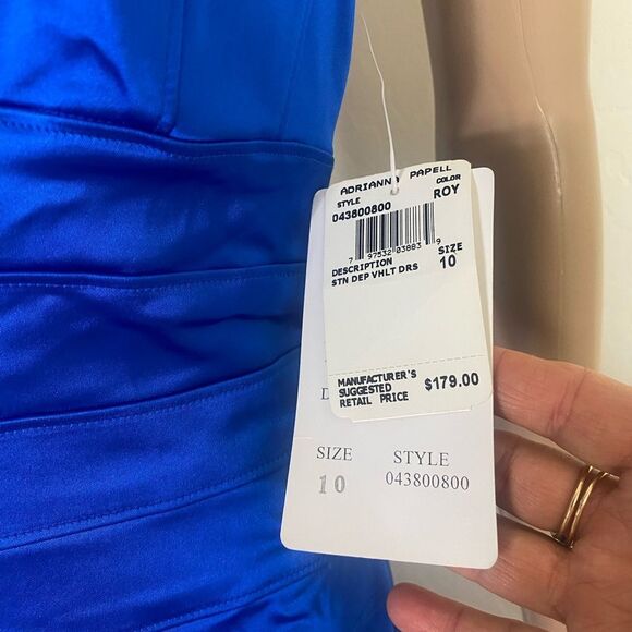 Elegant Adrianna Papell Boutique Evening maxi halter dress deep blue V neck - Picture 15 of 15